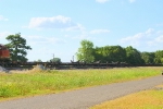 BNSF 4639 and empty blade carriers